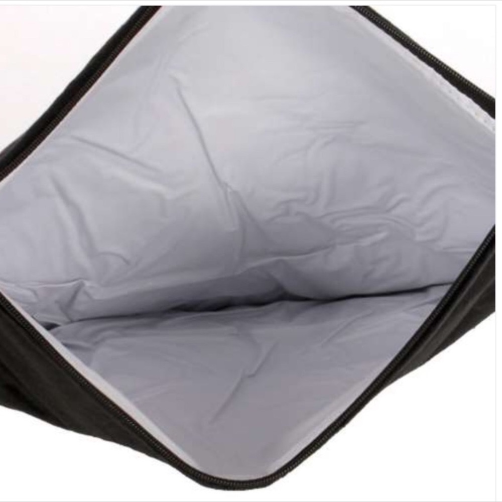 🌟SALE🌟 Black Wet Bikini Bag - Picture 3 of 8